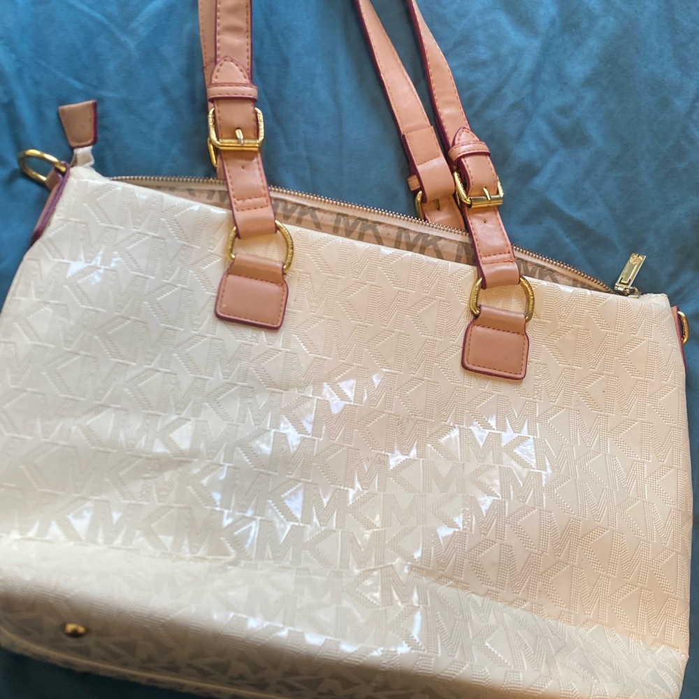 Michael Kors White Patent Tote with Brown Gold  Handles - Picture 4 of 7